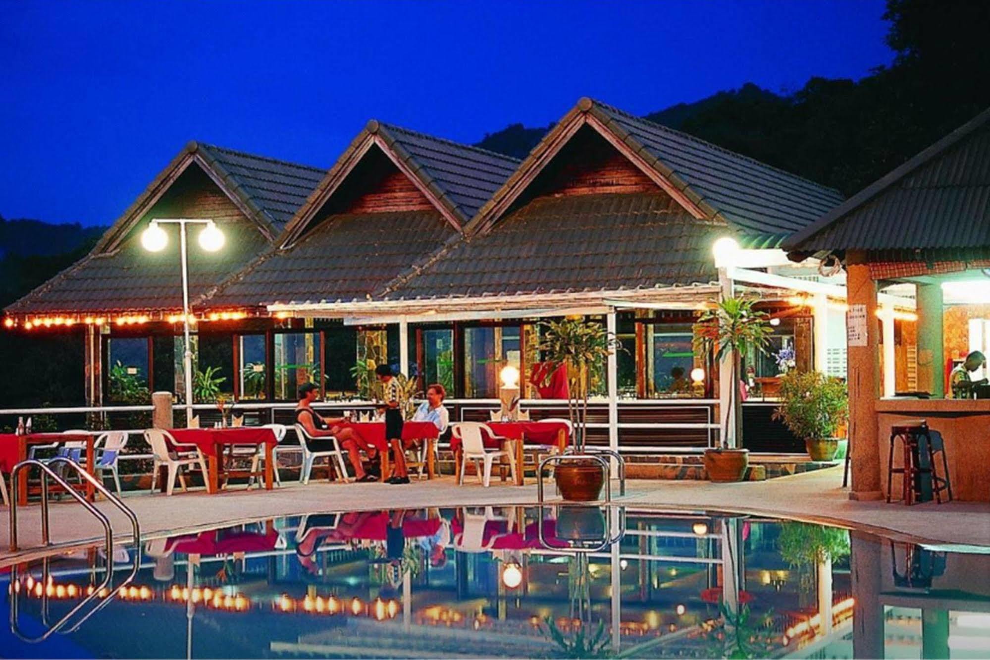 Royal Crown Hotel & Palm Spa Resort Patong Eksteriør billede