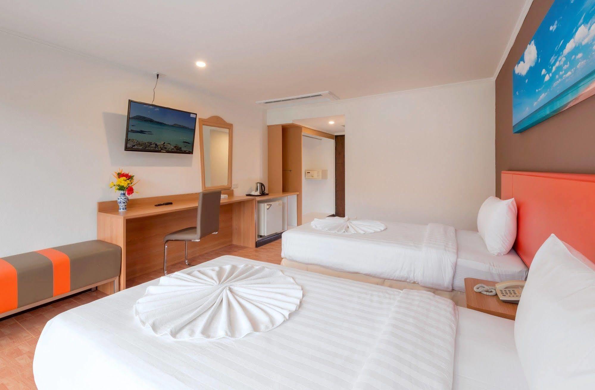 Royal Crown Hotel & Palm Spa Resort Patong Eksteriør billede