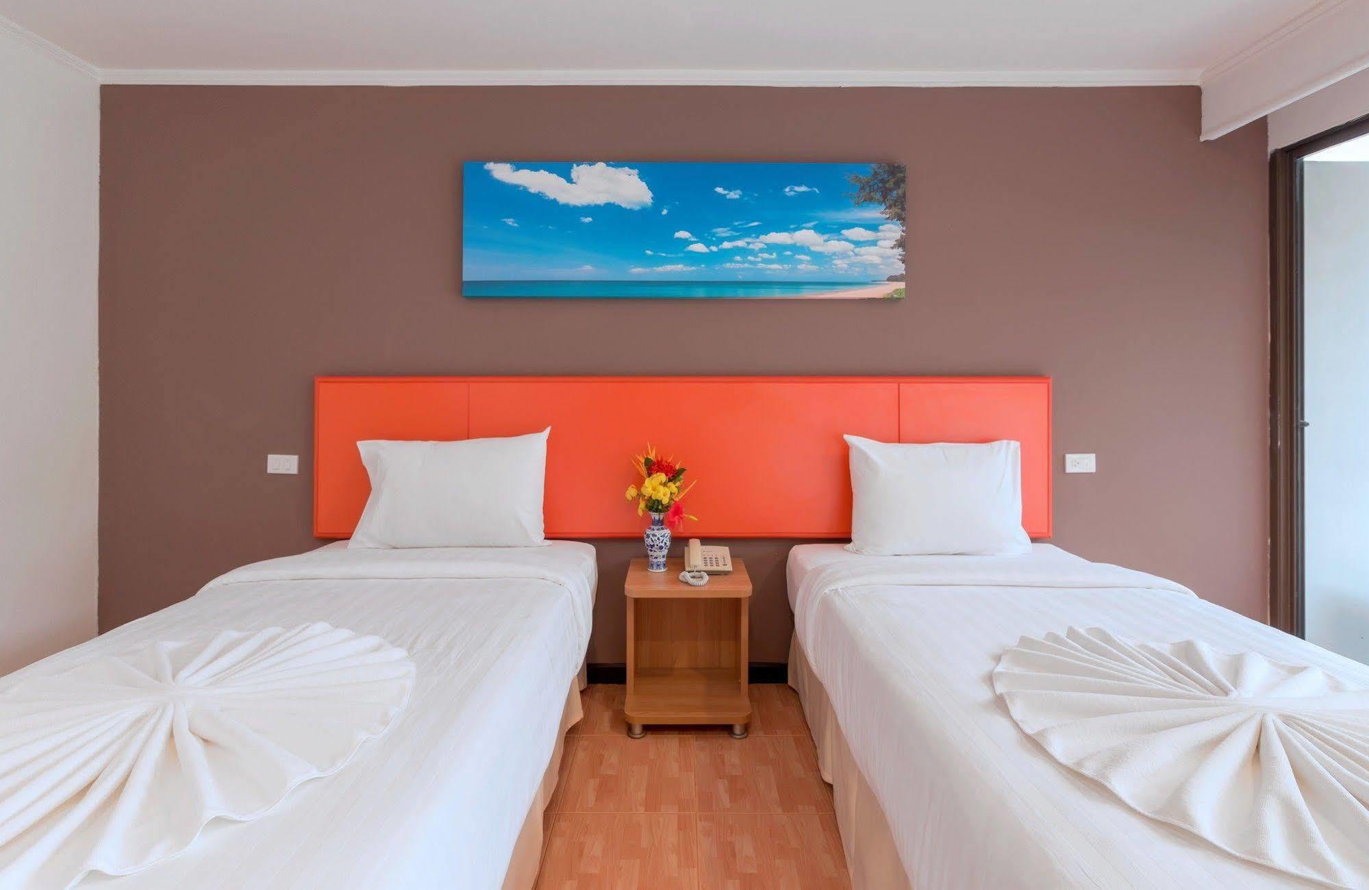 Royal Crown Hotel & Palm Spa Resort Patong Eksteriør billede