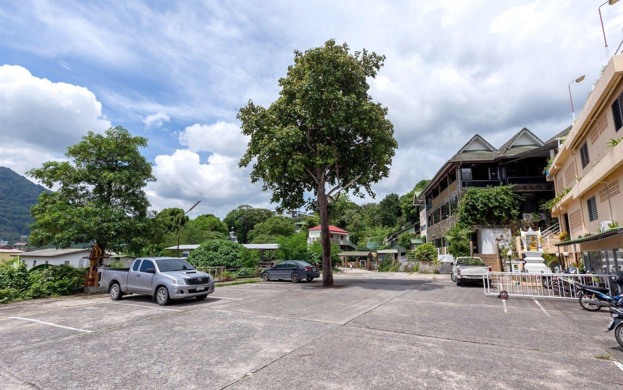 Royal Crown Hotel & Palm Spa Resort Patong Eksteriør billede