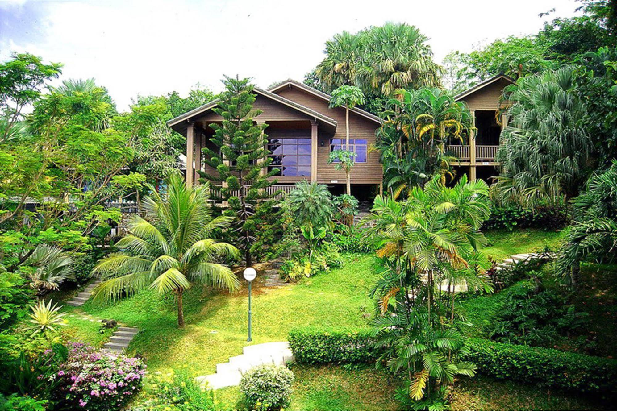 Royal Crown Hotel & Palm Spa Resort Patong Eksteriør billede